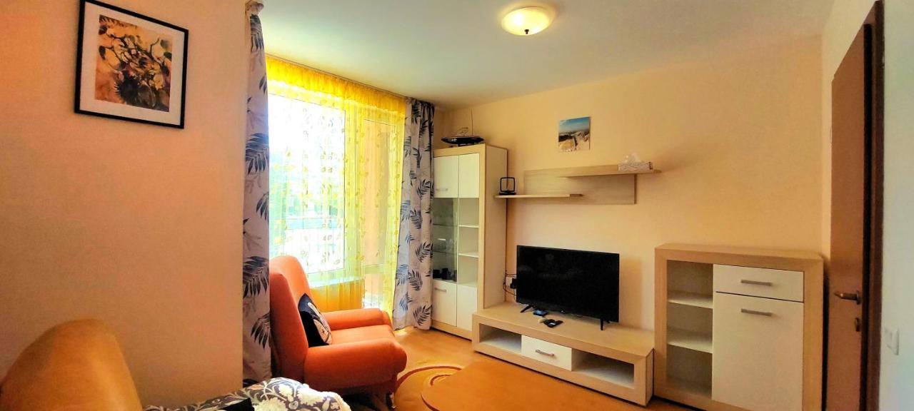 Holiday-Orchid Menada Apartments サニービーチ 部屋 写真
